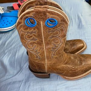 Ariat Cowboy boots